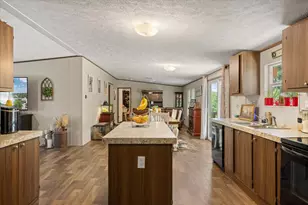 5913 N Oklahoma Trail, Granbury, TX 76048 - Photo 17