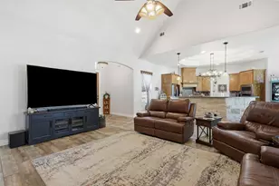 111 Flying Diamond Dr, Springtown, TX 76082 - Photo 13