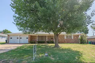 7601 Trimble Dr, Fort Worth, TX 76134 - Photo 3