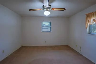 7601 Trimble Drive, Fort Worth, TX 76134 - Photo 27