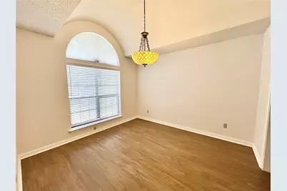 6105 Paradise Drive, Arlington, TX 76001 - Photo 3