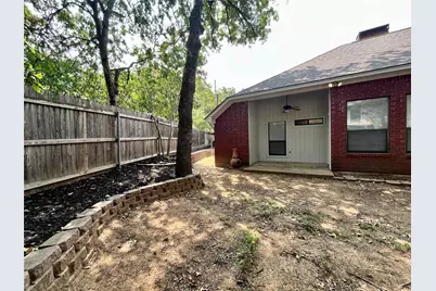 6105 Paradise Drive, Arlington, TX 76001 - Photo 27