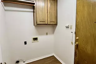 6105 Paradise Dr, Arlington, TX 76001 - Photo 25