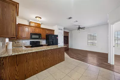 1354 Shadow Lakes Drive, Wills Point, TX 75169 - Photo 17