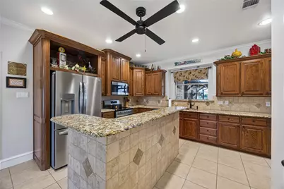1354 Shadow Lakes Drive, Wills Point, TX 75169 - Photo 7