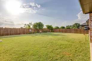 117 Mockingbird Hl Dr, Joshua, TX 76058 - Photo 31