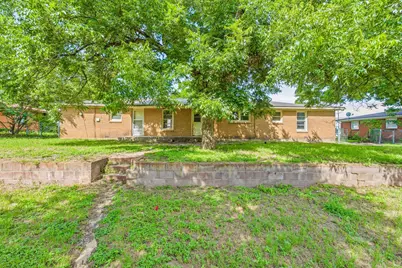 594 N Harbin Drive, Stephenville, TX 76401 - Photo 5