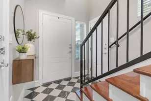 2100 N Fitzhugh Ave, Dallas, TX 75204 - Photo 3
