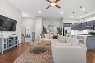 2100 N Fitzhugh Ave, Dallas, TX 75204 - Photo 9