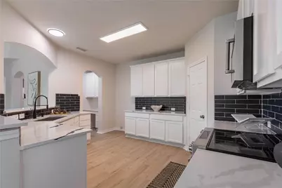 4617 Dwarf Nettle Drive, Fort Worth, TX 76244 - Photo 5