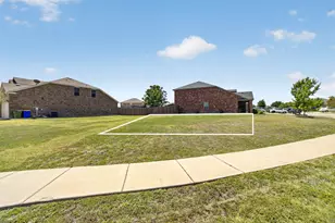 2710 Old Farm Dr, Seagoville, TX 75159 - Photo 3