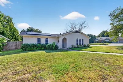 629 Newton Drive, Burleson, TX 76028 - Photo 3