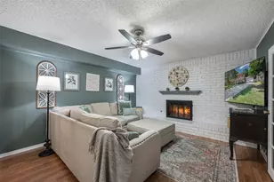 3901 White Oak Ct, Flower Mound, TX 75028 - Photo 5