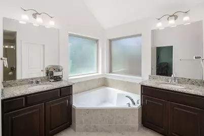 4612 Seabiscuit Street, Carrollton, TX 75010 - Photo 13