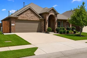 2704 Ainsworth Rd, Aubrey, TX 76227 - Photo 3