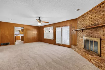 1611 Phyllis Court, Irving, TX 75060 - Photo 7