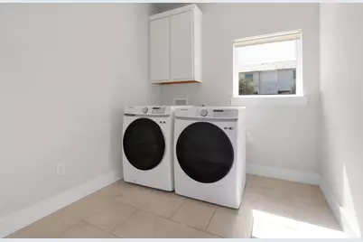 1028 Bastion Court, Dallas, TX 75212 - Photo 15