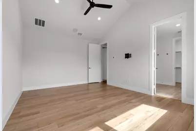 1028 Bastion Court, Dallas, TX 75212 - Photo 5