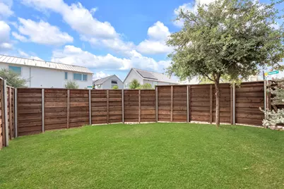 1028 Bastion Court, Dallas, TX 75212 - Photo 19