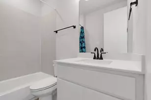 1028 Bastion Ct, Dallas, TX 75212 - Photo 11
