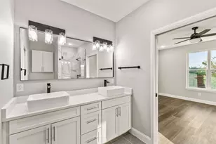 829 Premier Pkwy, Grand Prairie, TX 75051 - Photo 9