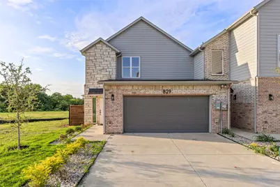 829 Premier Parkway, Grand Prairie, TX 75051 - Photo 1