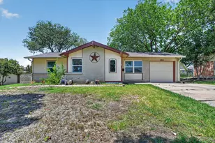 2861 Mark Twain Dr, Farmers Branch, TX 75234 - Photo 1