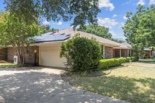 1223 Heather St, Grapevine, TX 76051 - Photo 7