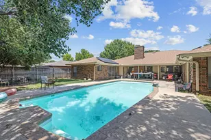 1223 Heather St, Grapevine, TX 76051 - Photo 9