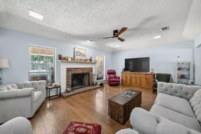 1223 Heather Street, Grapevine, TX 76051 - Photo 15