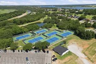 104 Hazlewood Ct, Granbury, TX 76049 - Photo 37