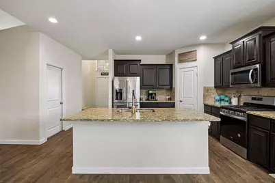 523 Harbor Drive, Azle, TX 76020 - Photo 5