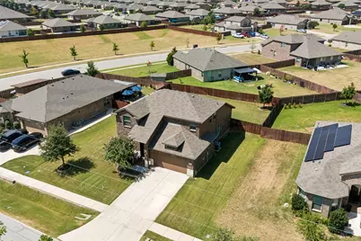 523 Harbor Drive, Azle, TX 76020 - Photo 23