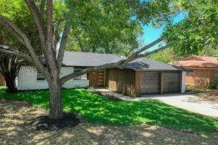 729 Oakwood Ave, Hurst, TX 76053 - Photo 35