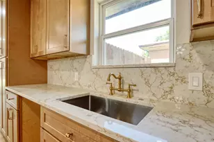 729 Oakwood Ave, Hurst, TX 76053 - Photo 13