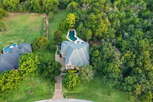 2104 Beachview Dr, Flower Mound, TX 75022 - Photo 5