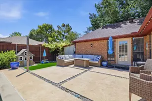 2401 Maverick Dr, Plano, TX 75074 - Photo 31