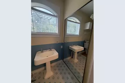 415 W Franklin Street, Waxahachie, TX 75165 - Photo 15