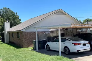 1401 Chapel Ridge Rd, Waco, TX 76712 - Photo 3