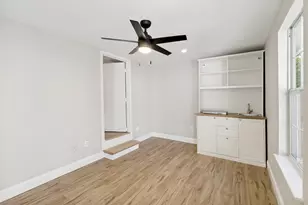 915 Cameron Ave, Dallas, TX 75223 - Photo 15