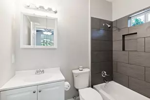 915 Cameron Ave, Dallas, TX 75223 - Photo 9