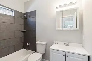 915 Cameron Ave, Dallas, TX 75223 - Photo 13