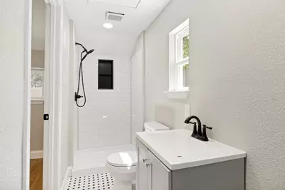 915 Cameron Avenue, Dallas, TX 75223 - Photo 17