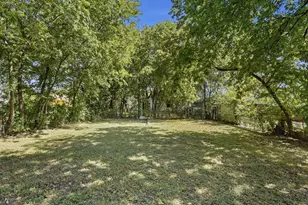 2212 Lea Crest Dr, Dallas, TX 75216 - Photo 29