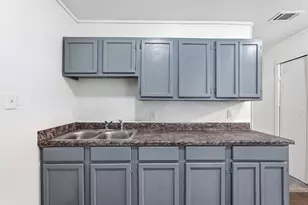 2212 Lea Crest Dr, Dallas, TX 75216 - Photo 9