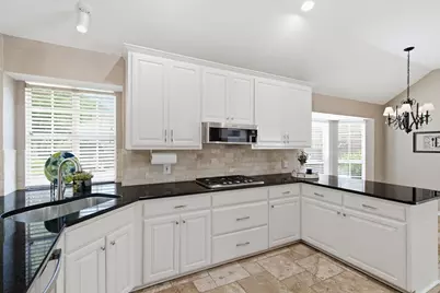 8417 Castle Creek Road, North Richland Hills, TX 76182 - Photo 17
