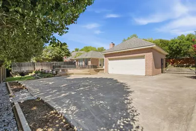 8417 Castle Creek Road, North Richland Hills, TX 76182 - Photo 39