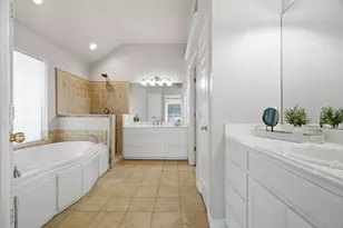 8417 Castle Creek Rd, North Richland Hills, TX 76182 - Photo 27