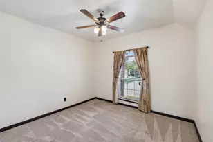 2655 Waterfront Dr, Grand Prairie, TX 75054 - Photo 19