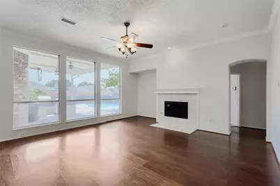 1013 Hampstead Drive, Mesquite, TX 75181 - Photo 3